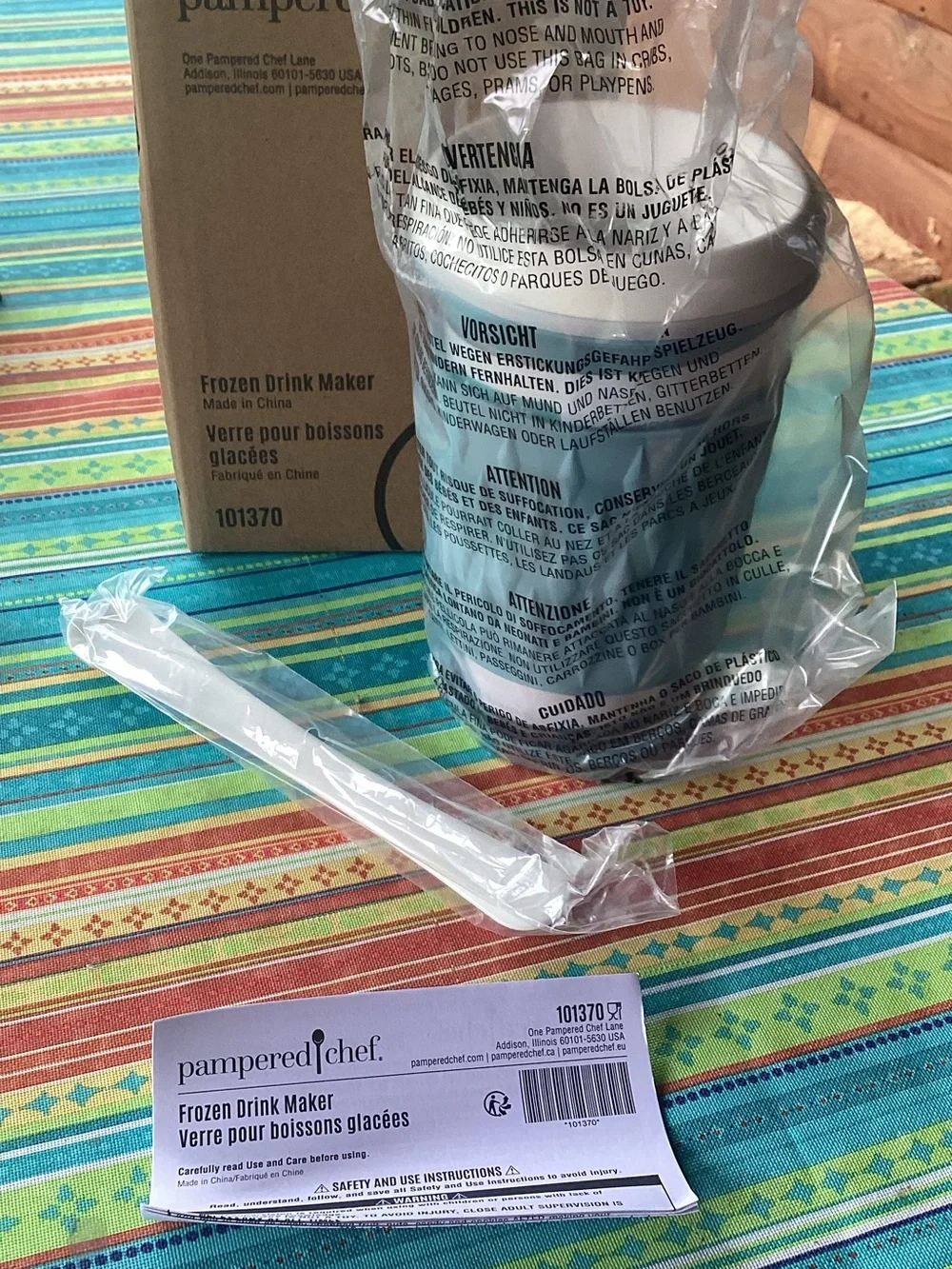 Pampered Chef Frozen Drink Maker - new in box